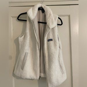 XL Patagonia women’s fleece vest